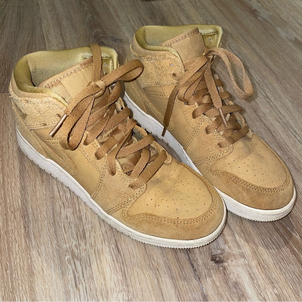 Women’s Nike Air Jordan Lifestyle Sneakers